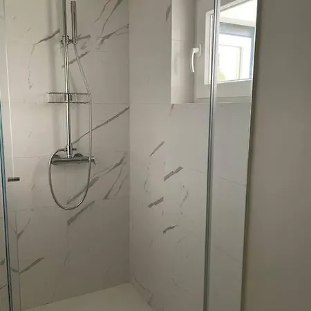 Graceful 1bdr 141 Apartamento